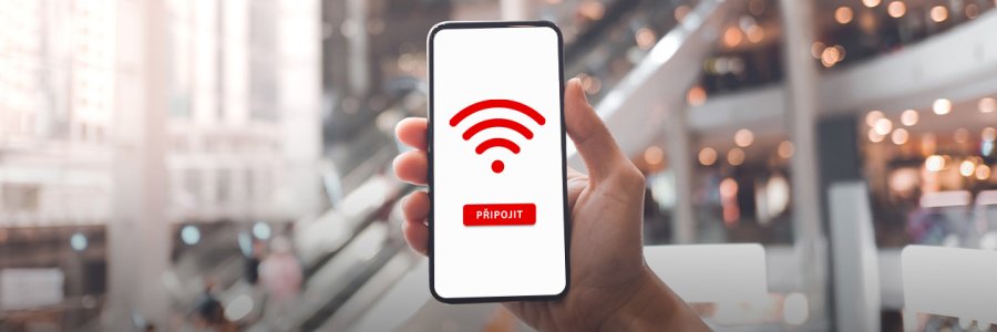 Dostupné a kvalitní Wi-Fi připojení je standardem, který očekáváme nejen doma nebo v práci, ale stále častěji také v obchodech, v restauracích, při návštěvě u lékaře nebo třeba ve fitness centru. Podnikatelé, kteří chtějí přístup k internetu svým zákazníkům dopřát, tomu však musí přizpůsobit nastavení své firemní Wi-Fi a rozlišit ji na soukromou a veřejnou. Proč je pro podniky v dnešní době takové rozdělení nezbytné? A jaké výhody v praxi přináší?
